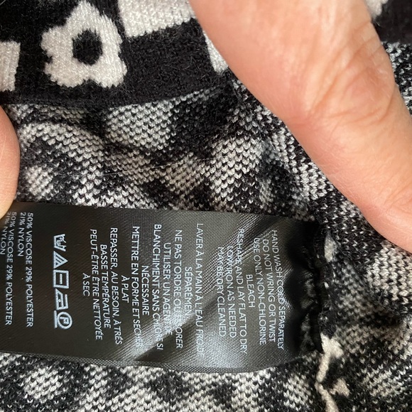 Maeve Monochrome Geometric Sweater - Picture 9 of 10